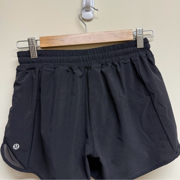 lululemon hotty hot athletica Black Women's Athletic Shorts - Picture 2 of 3